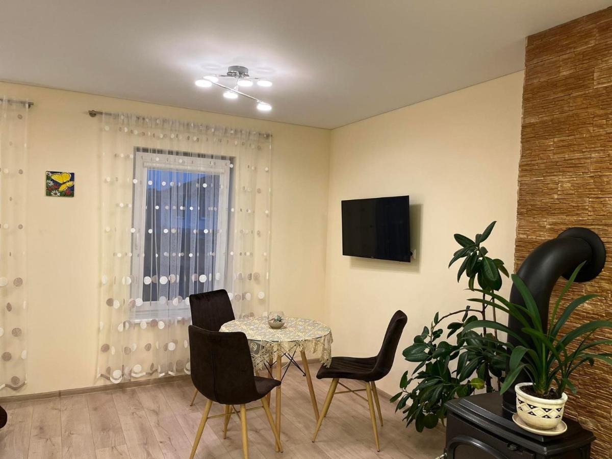 Апартаменты Liux Apartamentai Каунас Экстерьер фото